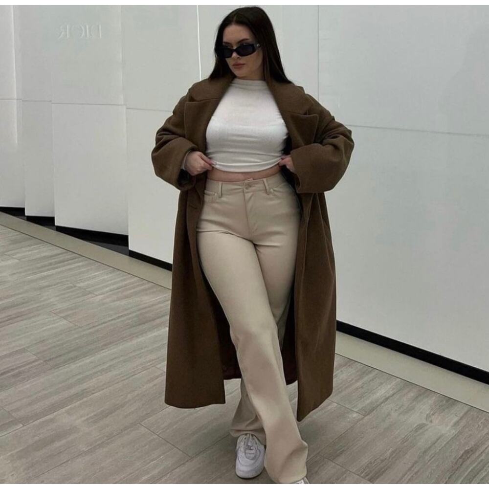 ZARA BLOGGER FAVORITE STRAIGHT LEG FAUX LEATHER PANTS BEIGE